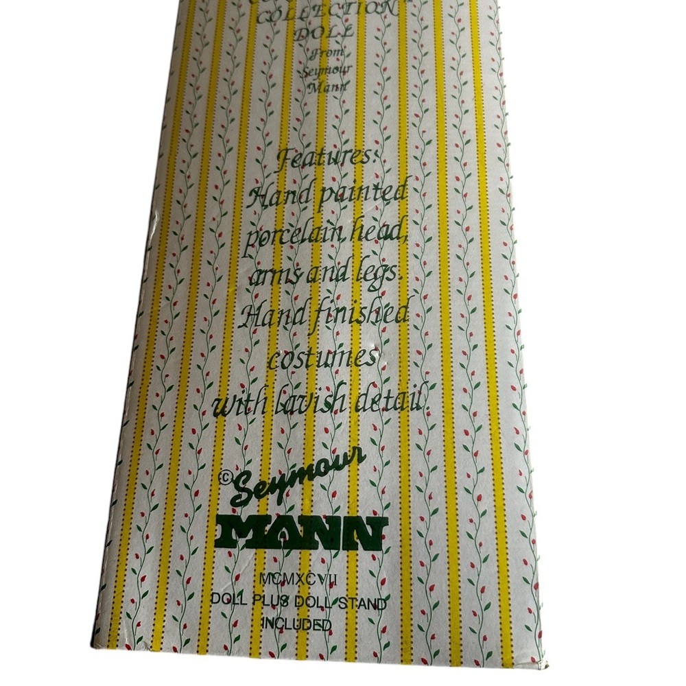 SEYMOURMANN CONNOISSEUR COLLECTION DOLL WITH STAND - Picture 13 of 15